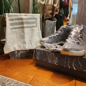 Jordan 11 Retro Pinnacle Grey Suede